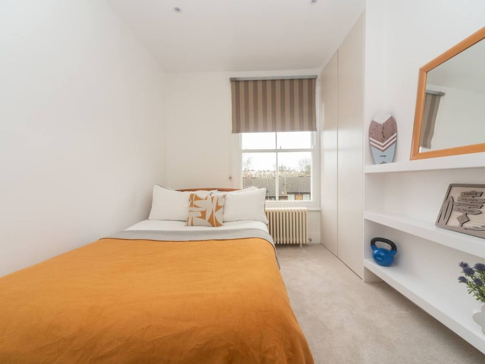 Pass the Keys Stylish 3Bed Duplex Apartment Near Notting Hill