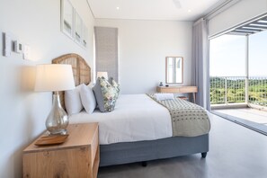 3 bedrooms, iron/ironing board, Internet, bed sheets