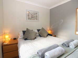 2 slaapkamers, individueel gedecoreerd, individueel gemeubileerd