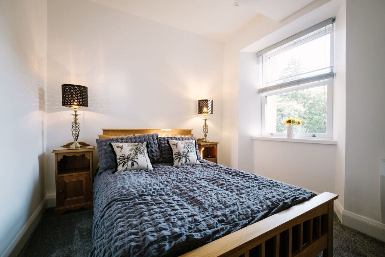 1 bedroom, iron/ironing board, travel crib, WiFi