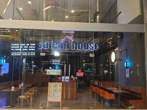 レストラン