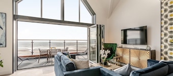 5 bedroom accommodation in Bridlington