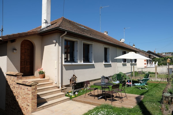 屋外ダイニングエリア