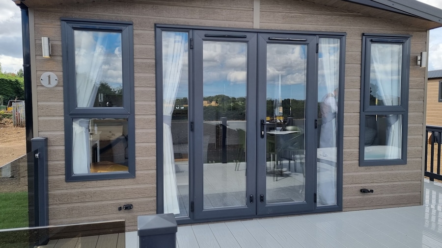 Sure Studio by Best Western Brackenborough Lakes & Resort