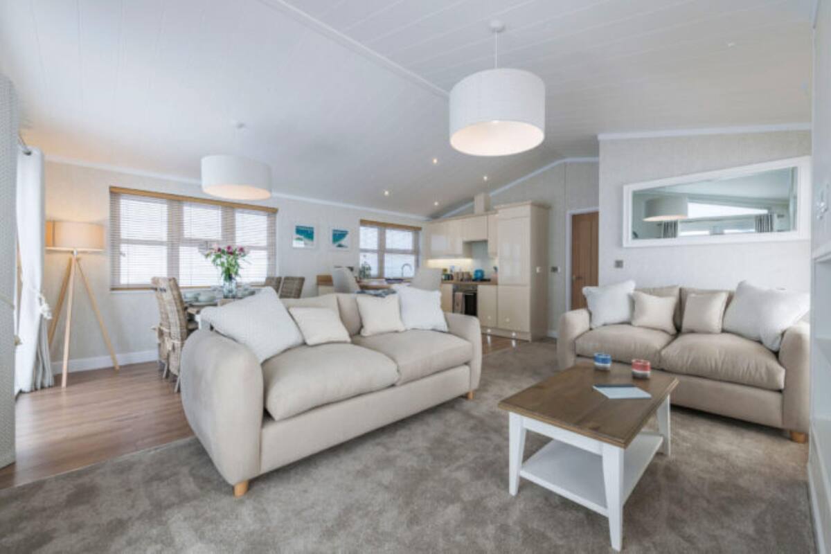 Signature Room, Multiple Beds, Non Smoking, Kitchenette (Hot Tub)
