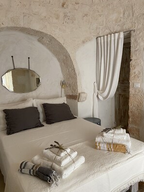 4 camere, ferro/asse da stiro, culla da viaggio, Wi-Fi gratuito