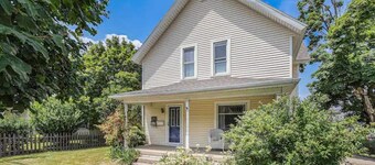 Renovated Victorian Home with Private Garden & Fire Pit!