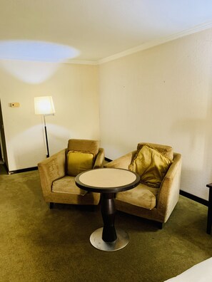 Rom – superior | 1 soverom, skrivebord, skrivebord for bærbar PC og lydisolert