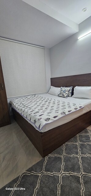 2 habitaciones, escritorio, wifi y ropa de cama