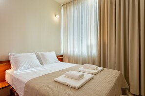 Estúdio básico | Ferros/tábuas de passar roupa, Wi-Fi de cortesia