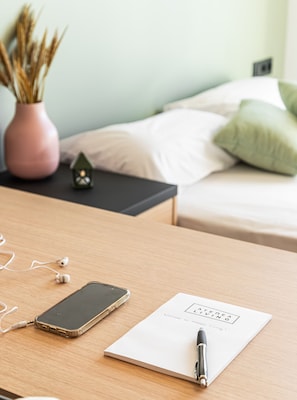 Comfort Double Room, Balcony, Sea View | Desk, laptop workspace, blackout drapes, soundproofing - Atenea Living (Mataro)