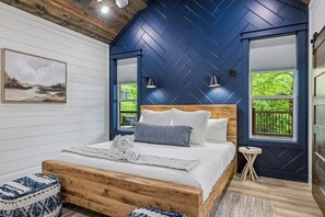 3 quartos, ferros/tábuas de passar roupa, Wi-Fi, roupa de cama