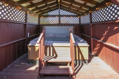 Safe, Comfortable, Clean & Convenient! - Make your stay memorable & Book Now!