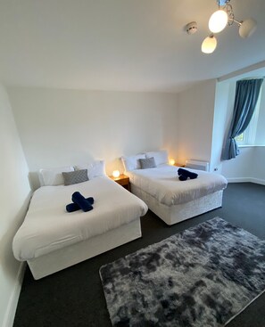 2 bedrooms, WiFi, bed sheets - Farina No10, apartment sleeping 8 guests (Bridlington)