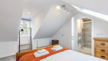 6 chambres, fer et planche à repasser, Wi-Fi gratuit, draps fournis