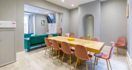 Central 6 bedroom Townhouse