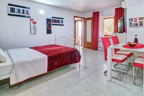 1 Schlafzimmer, WLAN, Bettwäsche