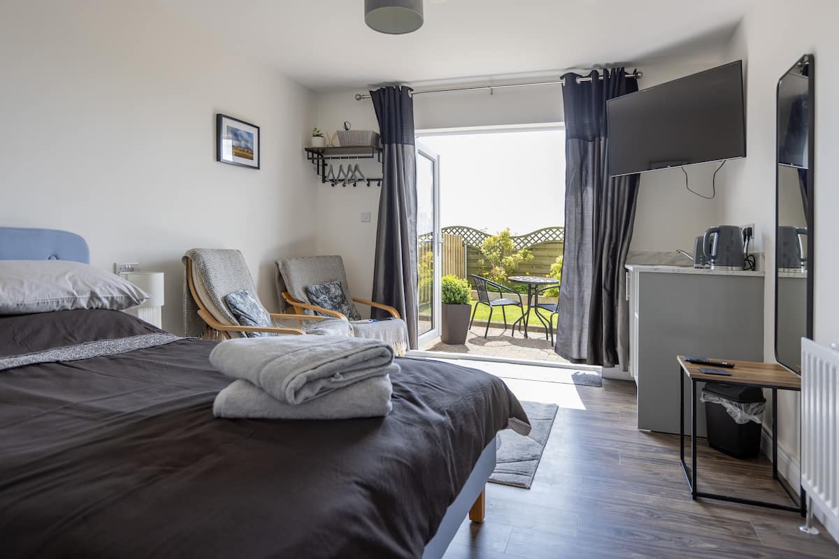 Apartment, 1 Bedroom (Ballintoy) | 1 bedroom, blackout curtains, WiFi