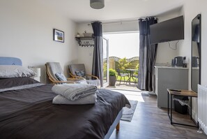 1 bedroom, blackout drapes, WiFi - Causeway Coast Retreats (Ballymoney)