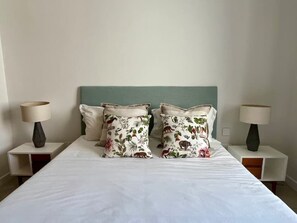 3 dormitorios, tabla de planchar con plancha, wifi y ropa de cama