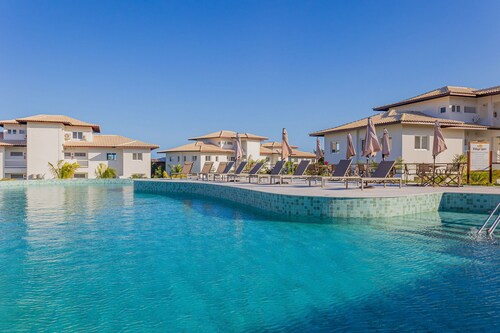 PF74 Excellent Apt 3/4 500m from Natural Pools