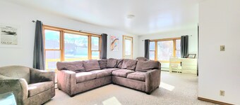 *Bumble Town Retreat: The gateway to your Keweenaw Adventure and Tranquility*