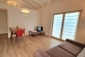 TV - Villetta 56 Rosso Vista lago balcony (Tremosine)