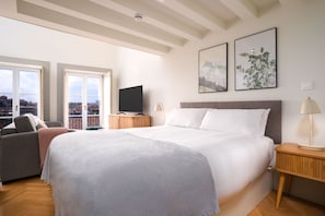 双人房, 阳台 | 特色装修、特色家居、办公桌、笔记本电脑工作区