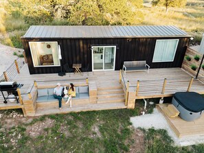 屋外ダイニングエリア