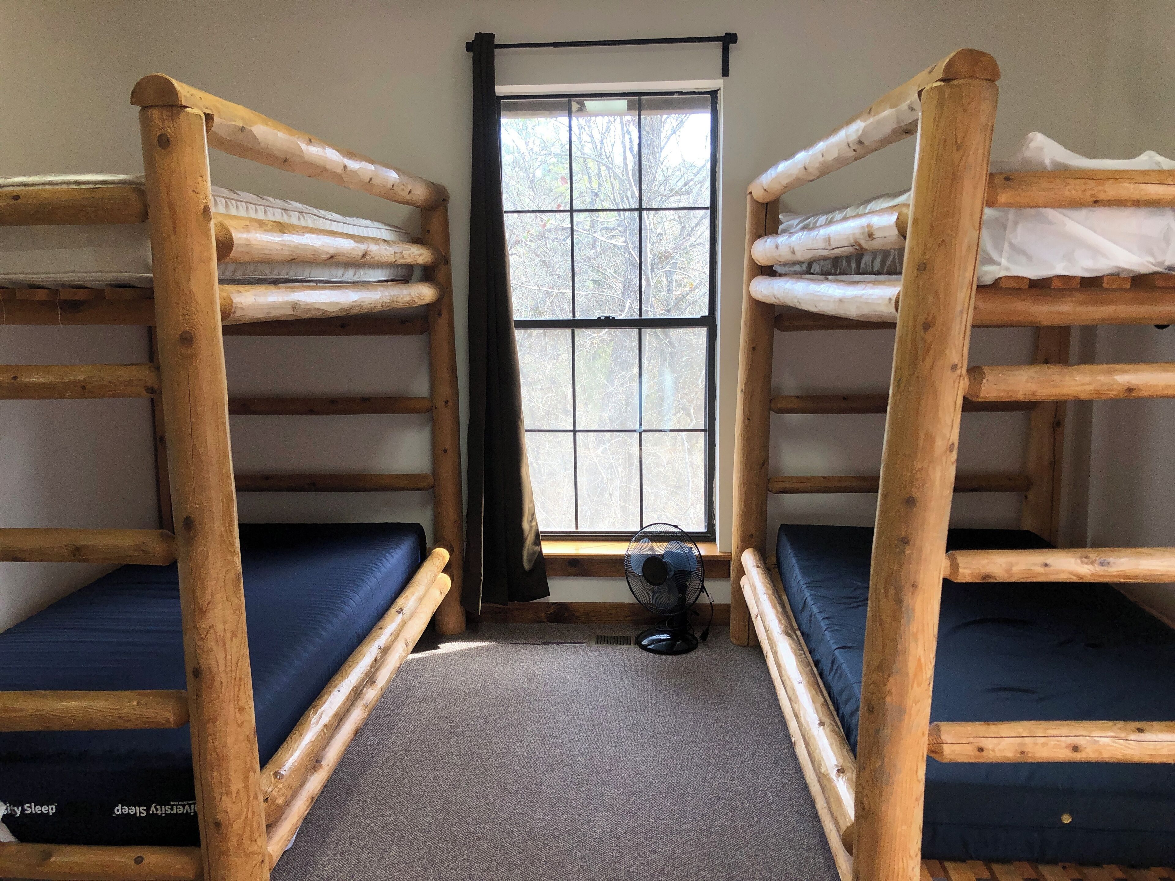5 bedrooms, WiFi, bed sheets