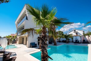 Outdoor pool, a heated pool