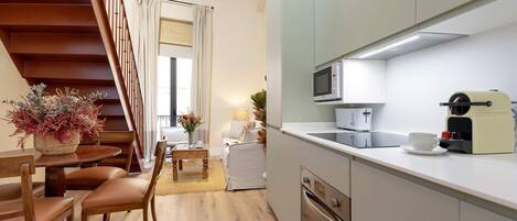 Réfrigérateur, micro-ondes, four, lave-vaisselle