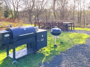 Outdoor dining - The Mansion House at Kirkhill (Gorebridge, near Edinburgh)