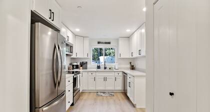 3 Bd, Hot Tub, Sleeps 6, BBQ, Office, Dogs OK