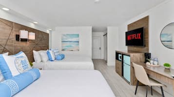 Studio, 2 Queen Beds, Private Ensuite | Free WiFi, bed sheets