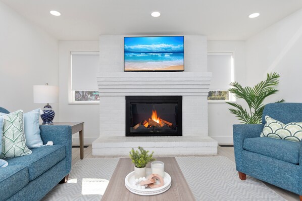 Interior - Fin's Inn & Suites  (Myrtle Beach)