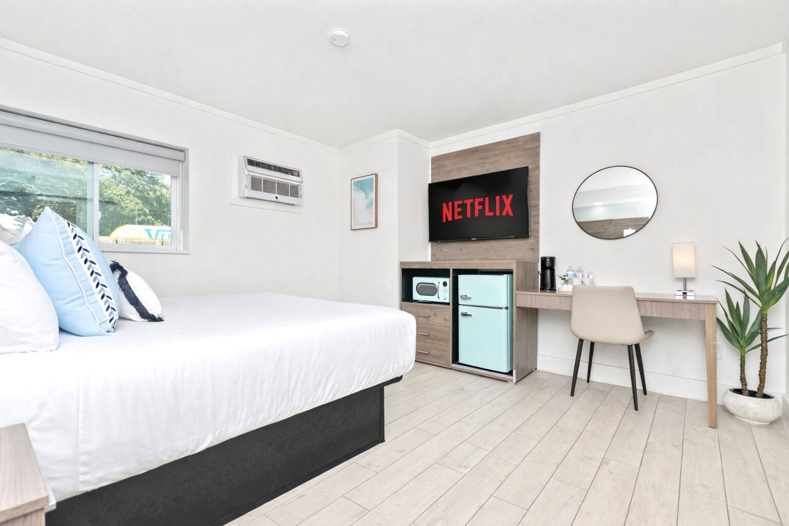 Studio, 1 Queen Bed, Private Ensuite | Free WiFi, bed sheets