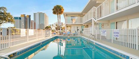 Piscina stagionale all'aperto