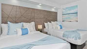 Suite | Desk, laptop workspace, free WiFi, bed sheets