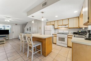 Stadtwohnung, Mehrere Betten (107 Tonya Lane) | Eigene Küche