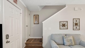 Casa de ciudad, varias camas (107 Tonya Lane) | Interior