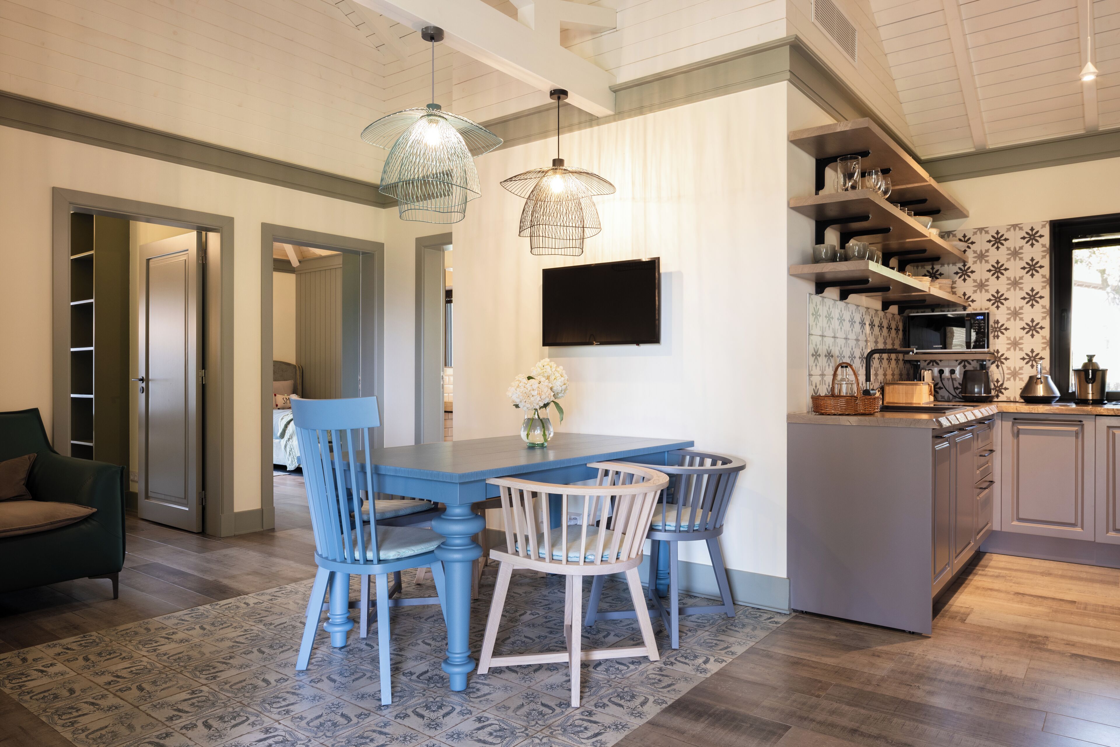 Family Cottage, 4 Bedrooms, Garden View, Ground Floor | Private kitchen | Microwave, stovetop, dishwasher, espresso maker