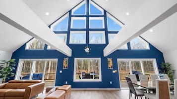 Smart-tv, pejs, videospil, bordfodbold