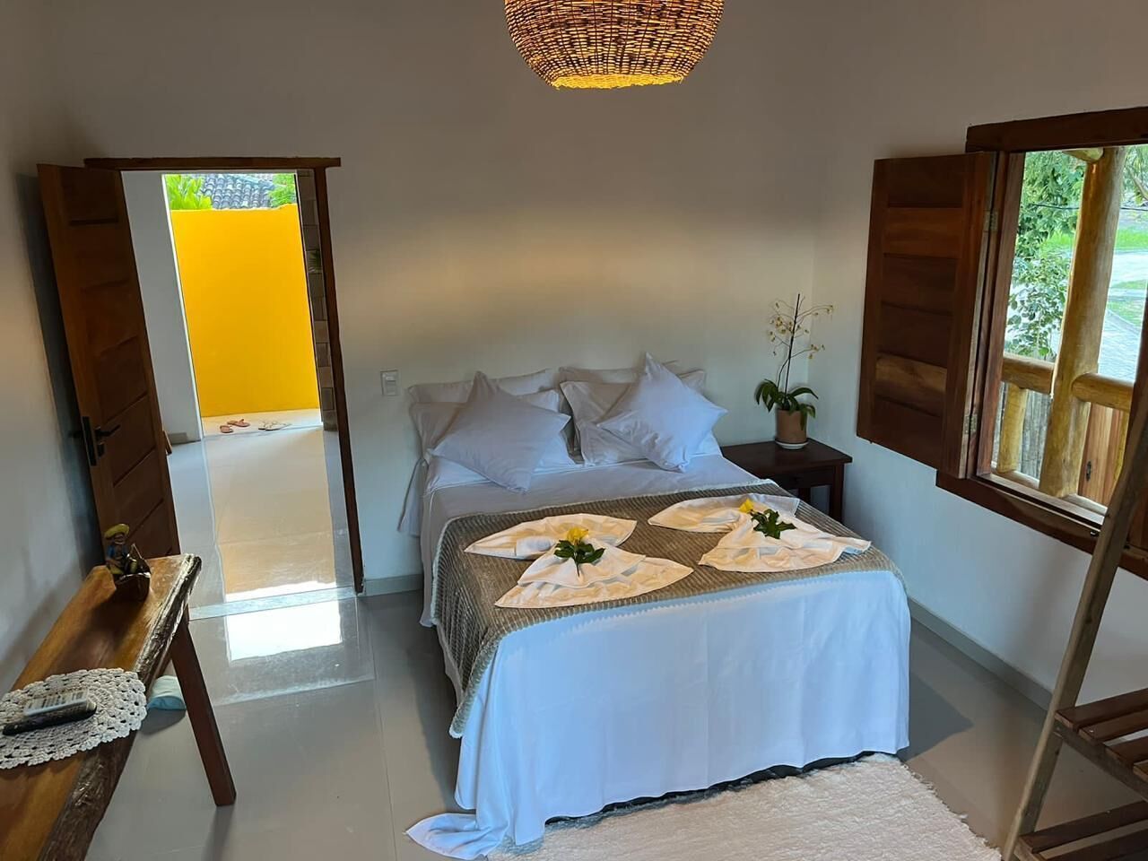 2 bedrooms, blackout curtains, free WiFi, bed sheets