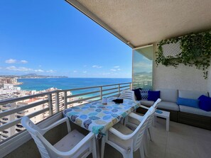 Outdoor dining - Alq 267 Apolo 17 apartment (Calpe)