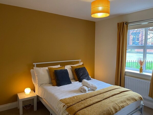 3 Schlafzimmer, Bügeleisen/Bügelbrett, Internetzugang, Bettwäsche