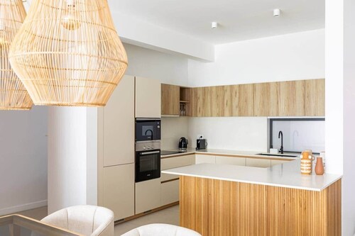 Exclusive beachfront apartment