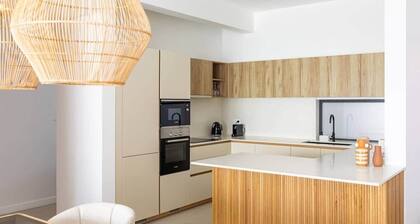 Exclusive beachfront apartment