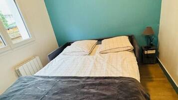 1 bedroom, desk, iron/ironing board, free WiFi