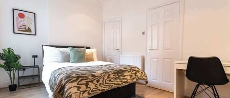 1 makuuhuone, silitysrauta/-lauta, Wi-Fi, vuodevaatteet